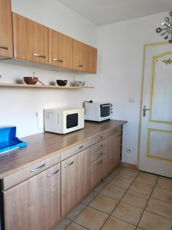 Belle Villa De 90M2 Au Calme Avec Jardin Et Parking A 10 Mn De La Mer En Voiture Fos-sur-Mer Buitenkant foto